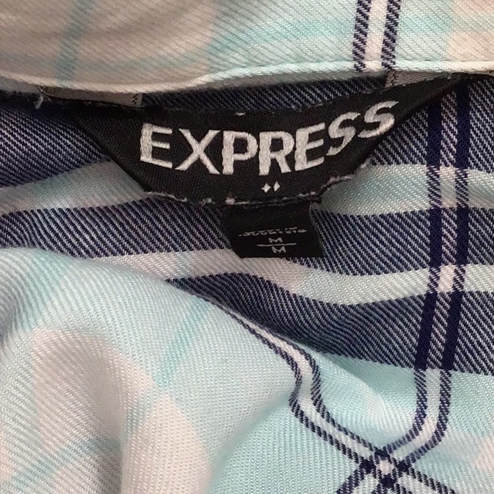 EUC Express paid button down shirt size Medium - Picture 4 of 4